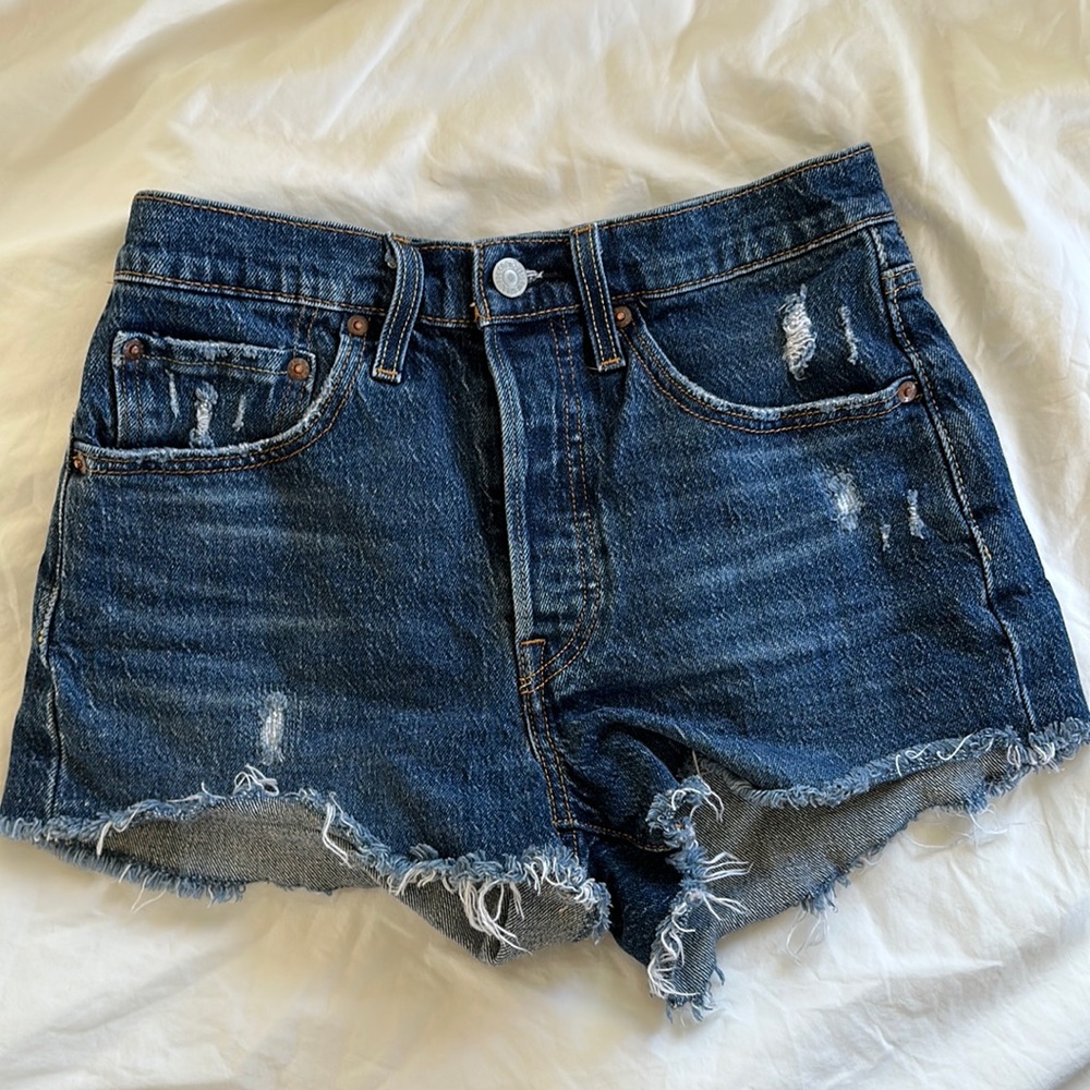 Levi’s 501 denim high waisted shorts